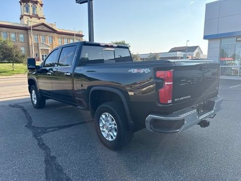 Used 2025 Chevrolet Silverado 2500 LTZ w/ LTZ Convenience Package AWD/4WD image 3