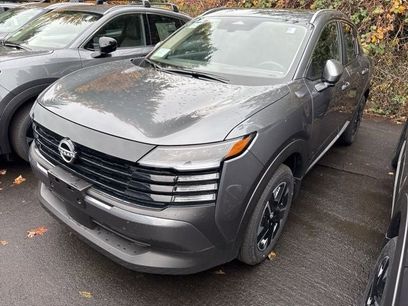 New 2025 Nissan Kicks SV w/ SV Premium Package