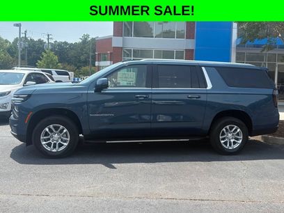 New 2026 Chevrolet Suburban LT w/ Comfort Package