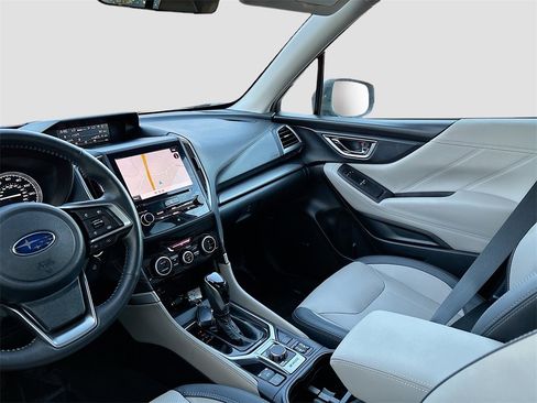 Used 2021 Subaru Forester Limited image 24