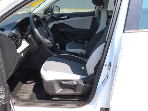 Used 2025 Volkswagen Taos S AWD/4WD image 7