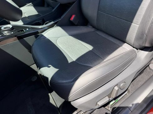 Used 2023 Kia Niro Wave FWD image 14