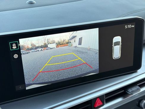 Used 2025 Kia Sorento S w/ Panoramic Sunroof Package image 9