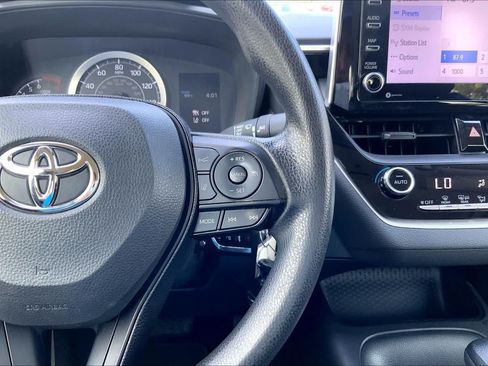 Used 2021 Toyota Corolla LE FWD image 24