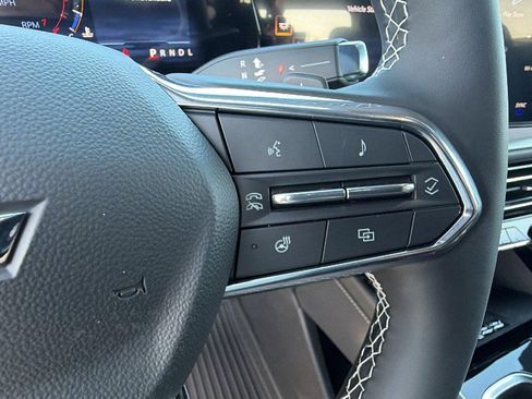 New 2027 Chevrolet Traverse LT w/ Midnight/Sport Edition FWD image 27