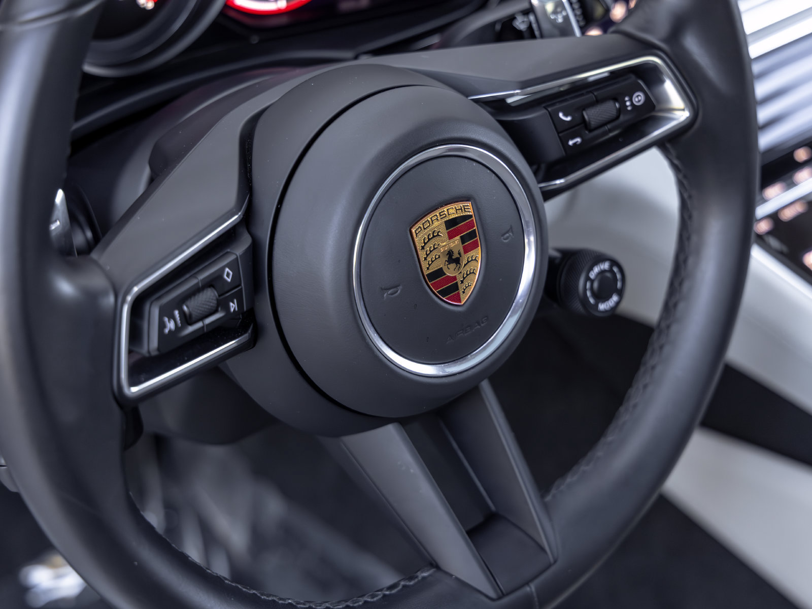Certified 2022 Porsche Panamera 4S AWD/4WD image 39
