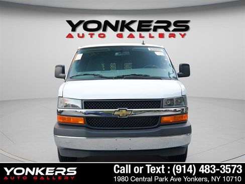 Used 2024 Chevrolet Express 2500 w/ Driver Convenience Package image 5