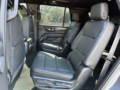 Used 2021 GMC Yukon Denali w/ Denali Ultimate Package image 18