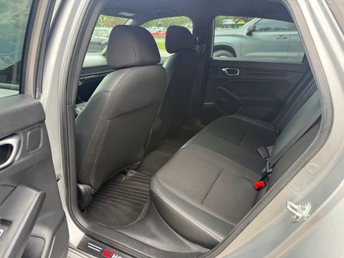 Used 2023 Honda Civic Sport image 10