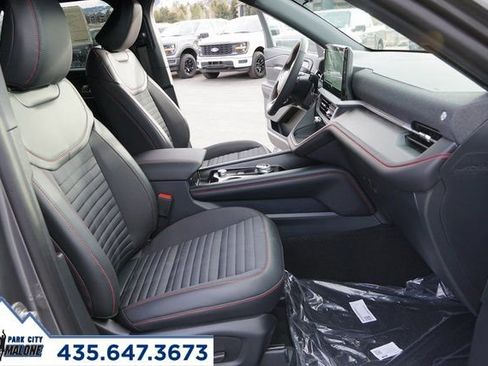 New 2026 Ford Explorer ST-Line w/ ST-Line Street Pack image 58