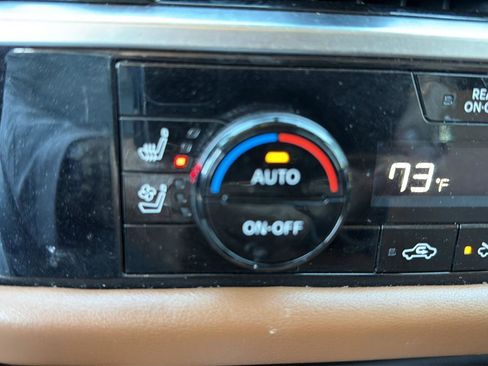 Used 2024 Nissan Pathfinder Platinum w/ Cargo Package AWD/4WD image 11