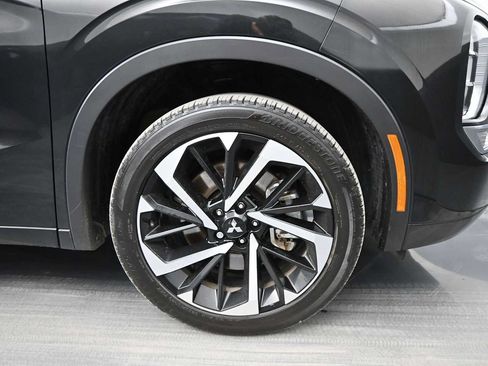 Used 2023 Mitsubishi Outlander SEL AWD/4WD image 10
