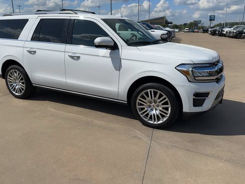 Used 2024 Ford Expedition Max Limited AWD/4WD image 9