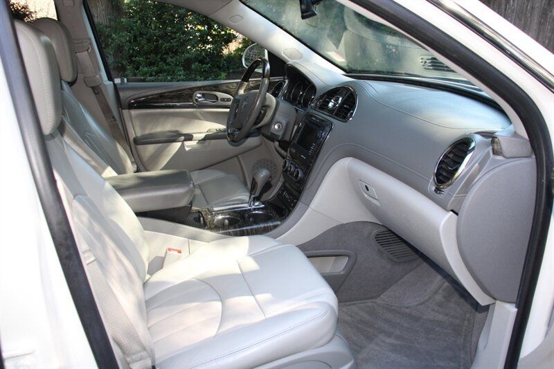 Used 2014 Buick Enclave Leather AWD/4WD image 14