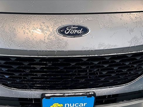 Used 2022 Ford Escape SE w/ Cold Weather Package image 29