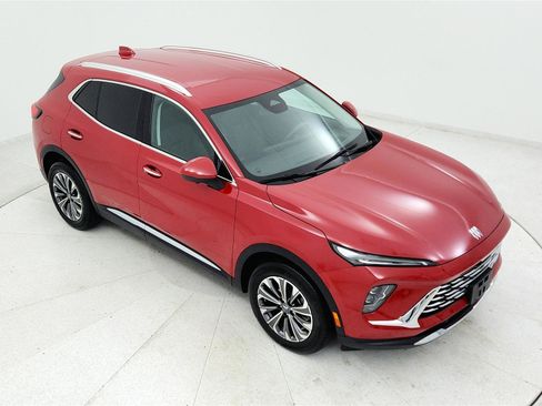 Used 2025 Buick Envision Preferred image 19