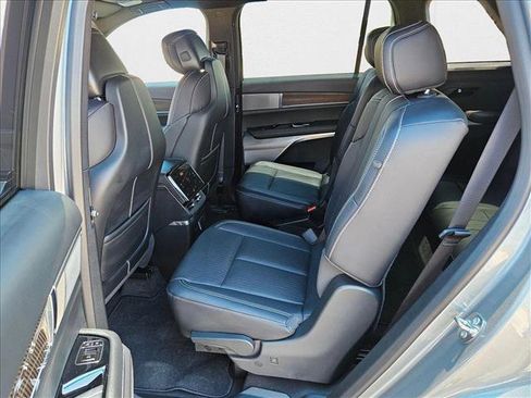 New 2026 Cadillac Vistiq Sport image 17