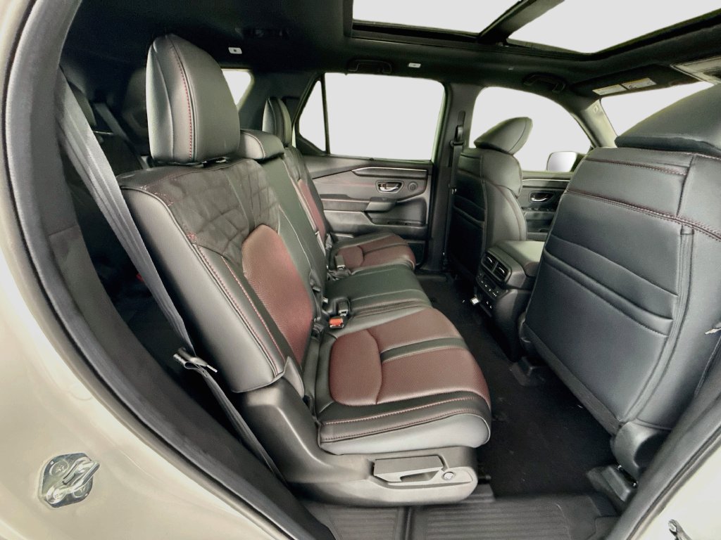 New 2026 Honda Pilot Black Edition image 22