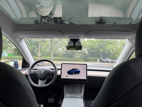 Used 2023 Tesla Model Y Long Range AWD/4WD image 34