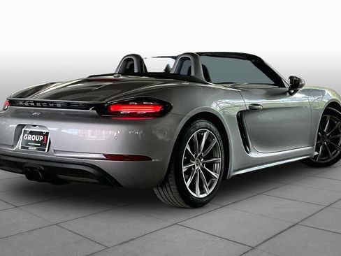 Used 2017 Porsche 718 Boxster image 12