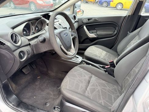 Used 2011 Ford Fiesta SE w/ 202A Rapid Spec Order Code FWD image 8