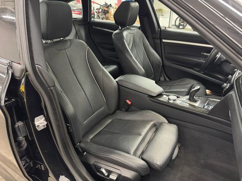 Used 2017 BMW 340i Gran Turismo xDrive AWD/4WD image 18