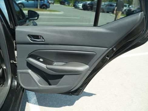 Used 2023 Nissan Altima 2.5 SV w/ SV Premium Package FWD image 23