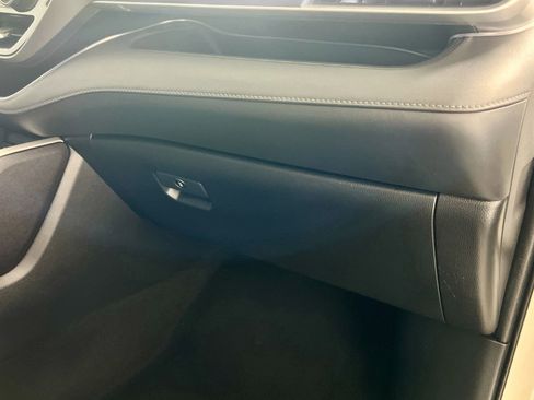 Used 2021 Toyota Highlander LE image 35