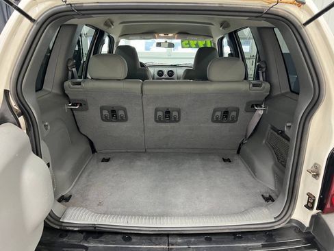 Used 2006 Jeep Liberty Sport AWD/4WD image 12