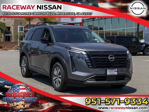 New 2026 Nissan Pathfinder SL FWD image 1