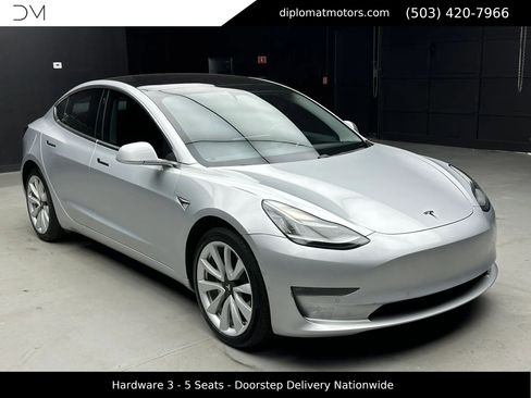 Used 2017 Tesla Model 3 Long Range image 9
