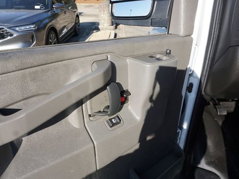 Used 2022 Chevrolet Express 2500 w/ Driver Convenience Package image 3