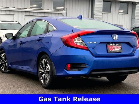 Used 2017 Honda Civic EX-T image 11