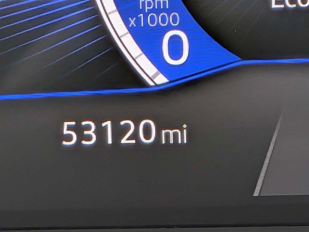 Used 2025 Volkswagen Jetta SE FWD image 25