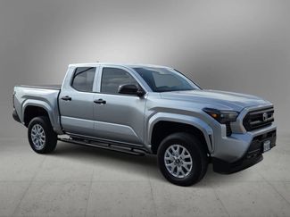Used 2025 Toyota Tacoma SR RWD video 2
