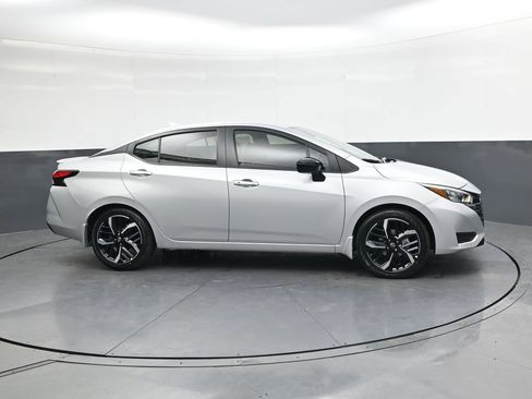 New 2025 Nissan Versa SR w/ Trunk Package image 3