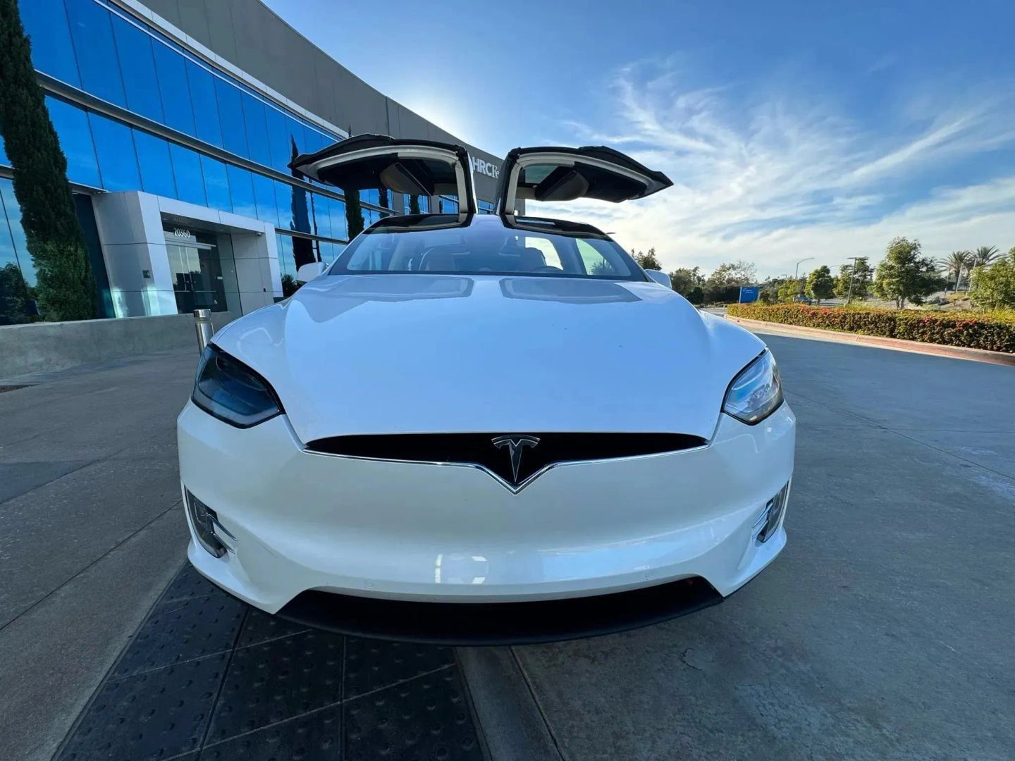 Used 2017 Tesla Model X P100D AWD/4WD image 2