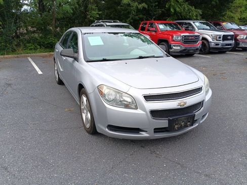 Used 2011 Chevrolet Malibu LS FWD image 1
