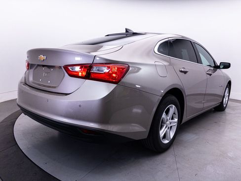 Used 2024 Chevrolet Malibu LS FWD image 13