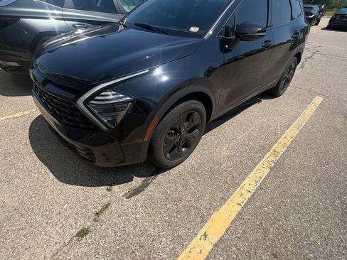 Used 2025 Kia Sportage X-Line w/ Premium Package AWD/4WD image 2