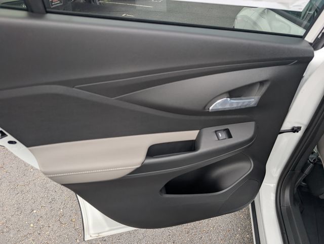 New 2026 Buick Envista Avenir FWD image 11