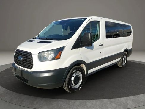Used 2016 Ford Transit 150 XL image 1