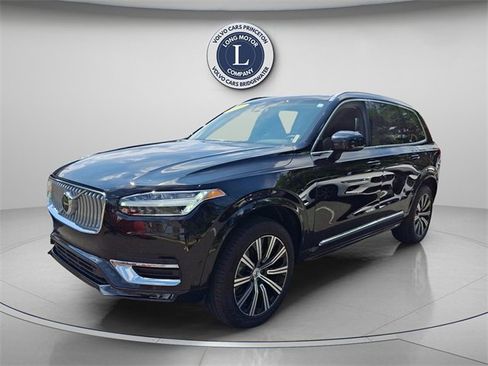 Certified 2024 Volvo XC90 B6 Plus image 3