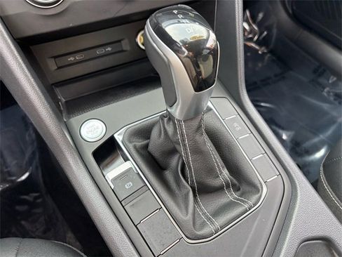 Used 2022 Volkswagen Taos SE image 26