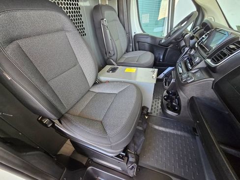 Used 2025 RAM ProMaster 2500 w/ Quick Order Package 22G SLT FWD image 10