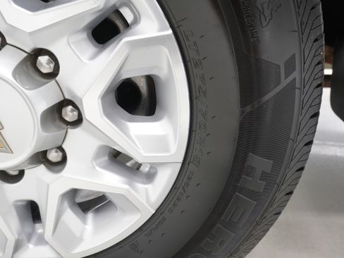 Used 2021 Chevrolet Silverado 2500 LT w/ Fleet Comfort Package image 25