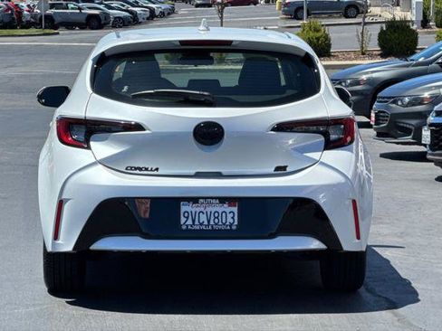 Certified 2025 Toyota Corolla SE FWD image 8