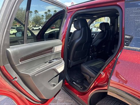 New 2026 Cadillac Vistiq Sport w/ LPO, Floor Liner Package image 13