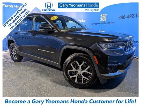 Used 2025 Jeep Grand Cherokee L Limited RWD image 1