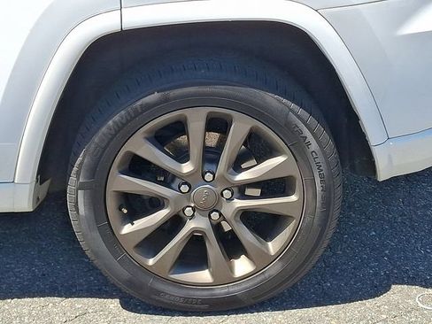 Used 2017 Jeep Grand Cherokee Limited 75th Anniversary AWD/4WD image 26